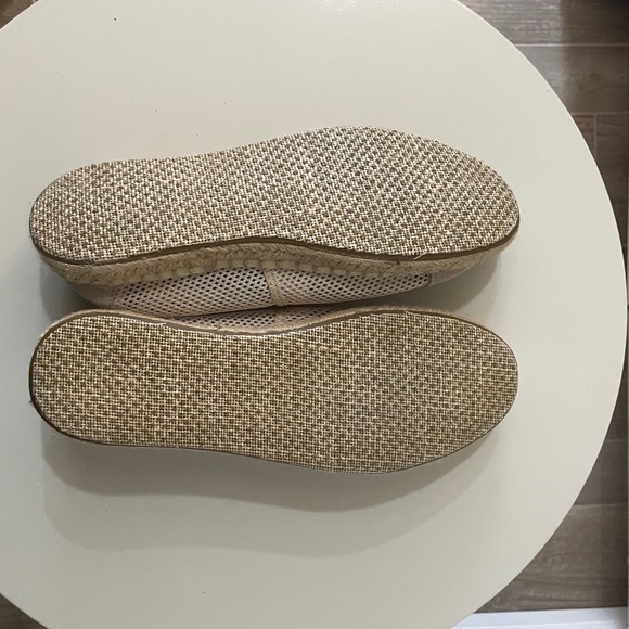 ☀️SALE☀️ NEW TOMS Suede Leather/ Cotton Mesh Slip-On - Picture 3 of 7